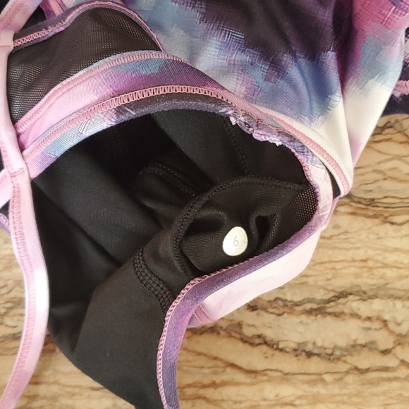 Lululemon top - Picture 5 of 8